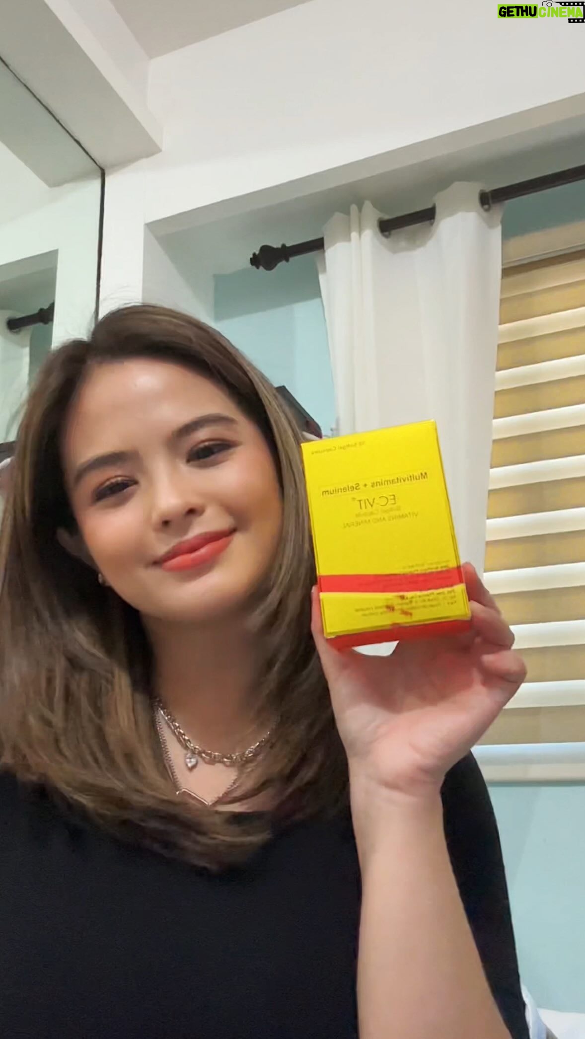 Bea Binene Instagram - Starting an exciting week happy and of course, healthy! Yes to our healthier selves with @ec_vit.officialph (Multivitamins Selenium). #PalabangProteksyon