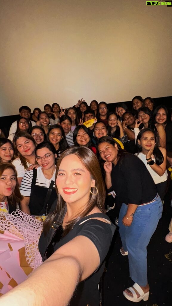 Bea Binene Instagram - Yesterday was a #Sunny day! 💛 These people were with me, supporting me for such a looong time. Grew (got older) together, at ngayon may kanya-kanya nang paths in life at proud ako sa inyo! just wanna let you know that I'm always thankful to you, sa pagmamahal at suporta all these years. For still being there. Of course, I'd want to see everyone as frequent as before, pero nagpapasalamat pa din ako sa inyo at sa oras nyo. Really nice seeing everyone yesterday, sana maulit! 😉 mahal ko kayo! Lablabbbb 🤍🤍🤍