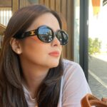 Bea Binene Instagram – sun’s out shades on 😎 

🕶️: @fashioncapital1328