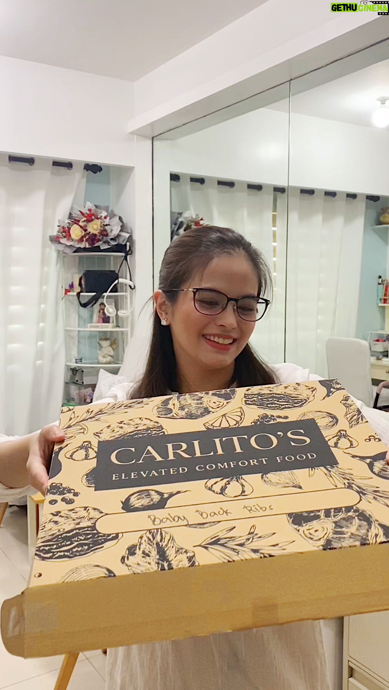 Bea Binene Instagram - good food = good mood π very good mood indeed with @carlitoscateringph 's very good food! π Tried their new summer offerings plus some of our favorites from their original menu! Happy Sunday, everyone! π«ΆπΌ