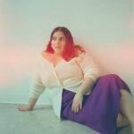 Beanie Feldstein Instagram – BIG BUST ENERGY

——————————
@bust_magazine 
Photographer: @thealexandraarnold 
Styling: @ashleyafriyie 
Makeup: @kateydenno 
Hair: @peterbutlerhair 
Nails: @ritaremark 
@marahoffman 
@batshevadress 
@sezane