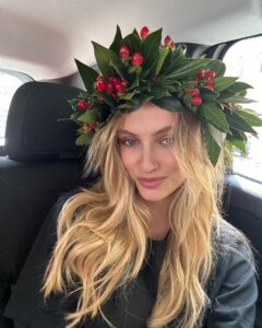 Beatrice Vendramin Instagram - one degree hotter 💅🏼❤️‍🔥