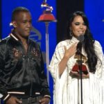 Beatriz Luengo Instagram – A todas las mujeres compositoras 🌹
Mejor canción del año, mejor canción urbana 😭🙌🏼♥️
@latingrammys #patriayvida
Vestida de la firma española @yolancris