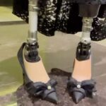 Bebe Vio Instagram – Della serie “avete presente quando vi dicevo che la figata di avere le protesi è non sentire male con i tacchi?!”
Ecco la dimostrazione! 
La deliranza post cena di gala… 😁