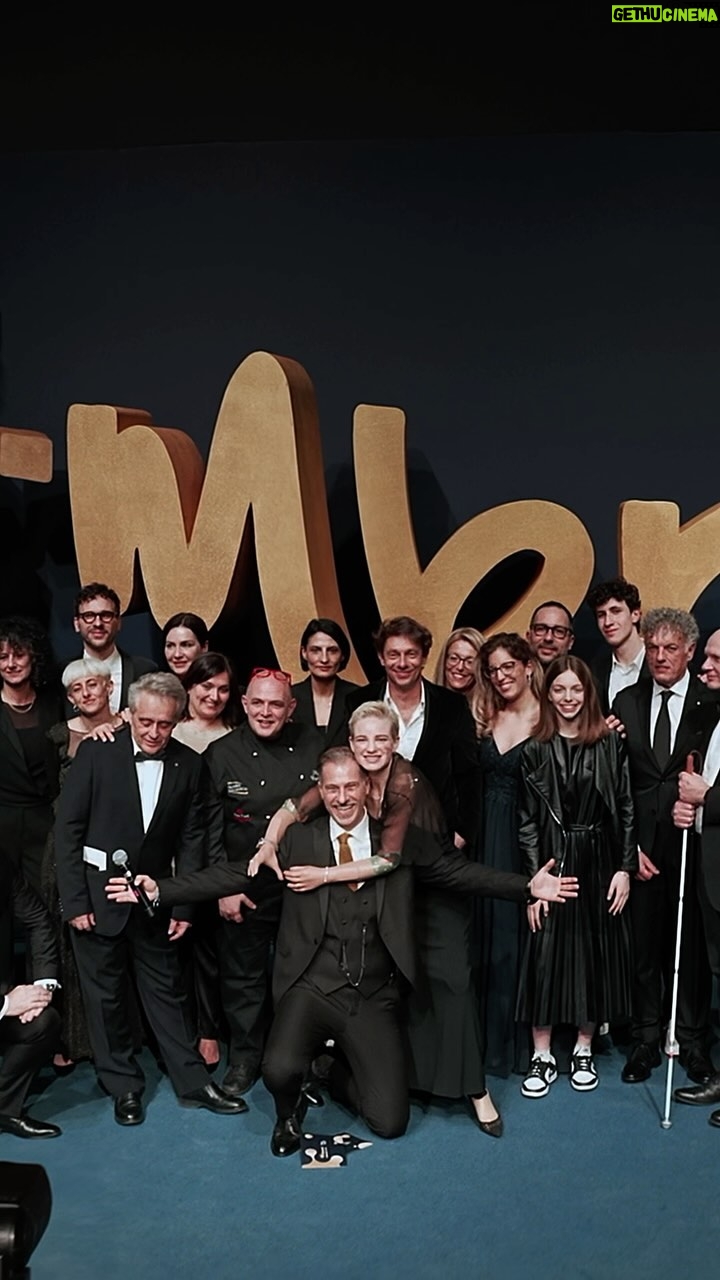 Bebe Vio Instagram - Riavvolgiamo il nastro e riviviamo insieme i momenti più emozionanti della serata degli #WEmbraceAwards ⭐️ E ringraziamo i nostri main partner per il sostegno: @toyota_italia, @sorgeniaofficial, Algida, @rilastil, @costacruisesofficial, @sgbhumangestholding, @damianiofficial, @venini_official e @hotelviumilan.