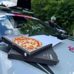 Bebe Vio Instagram – Oggi è iniziato il Giro d’Italia 🚴🏻 🚴🏻‍♀️ 🚴‍♂️ 
Una manifestazione pazzesca, con una marea di gente presente e noi con @toyota_italia abbiamo potuto viverla in diretta tifando proprio in prima fila! 📣🥳
Con tanto di pit stop in corsa… 🍕💨
