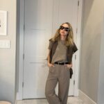 Becca Tobin Instagram – Is my ring light showing? @byltbasics