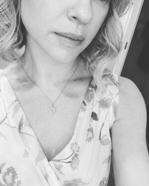 Becca Tobin Instagram - Tonight is the night! #theweddingcontract is on @hallmarkchannel ✡️ I’m so proud of my Jewish heritage and beyond grateful to have been able to represent it in this movie. Who’s watching?!