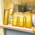 Becky Instagram - アイムドーナツ？の原宿店が本日オープンらしいです。 ってことで昨日、オープン前ですが遊びに行ってみました。 相変わらずおいしいいいいいい。 揚げたて初めて食べたけど天才すぎいいいいいい。 ってか昨日の時点で看板できてなかったけど、今日のオープンに間に合ってるかな！？🤣
