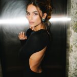Begoña Vargas Instagram – Berlin llega a vuestras casas el 29 de diciembre en @netflixes 🖤

aquí os dejo unas fotitos de la noche que nos estrenamos en Madrizzzz gracias a todos de corazón!✨✨

make up @givenchybeauty
