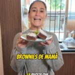 Belén Mora Instagram - Esta receta es muy especial para mi! Fue de las primeras recetas que aprendi cuando chica y ademas fue parte de mi postre en la final de Top Chef Vip. Mi mama, hasta el dia de hoy, es de esas mamas que siempre prepara algo dulce. Como somos 5 hermanos, siempre habia niños en la casa. Y hoy decido honrarla compartiendo la receta con ustedes. Feliz dia mamá! Por todo el amor qur nos has entregado no sólo a nosotros tus hijos, sino a cada amigo que llevamos a la casa, fuiste una mama para ellos y hasta hoy te aman y extrañan tus brownies! Jueguensela y preparensela a sus mamás y mañana coman brownies de desayuno ❤️ Receta - 3 huevos grandes - 250 grs azucar flor -200 grs chocolate semi amargo - 200 grs mantequilla - 230 grs harina - 90 grs cacao amargo - 1 cdta polvos de hornear - 1/2 cdta sal.