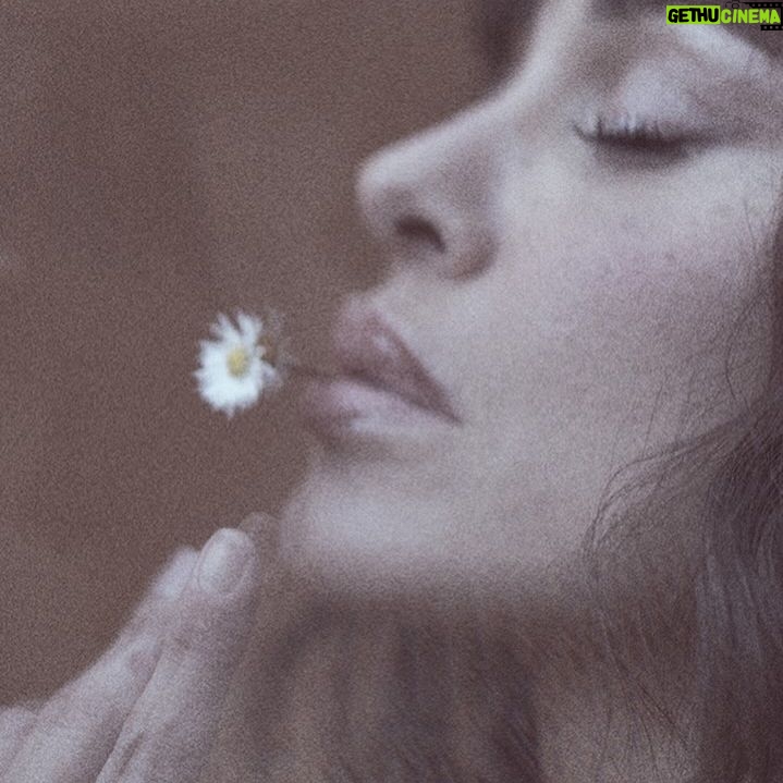 Belén Rodríguez Instagram - Comete la vida a besos