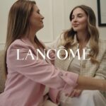 Belén Soto Instagram - Que honor esta invitación a #MujeresExtraordinarias junto a @LancomeOfficial y sobre todo para honrar a una mamá extraordinaria como la que tengo y poder representar una fragancia como La Vie Est Belle Rose Extraordinaire, desde lo adictivo, moderno, femenino y envolvente. Sus principales notas son: Extracto Precioso de 3 rosas diferentes: agua fresca de rosa, absoluto de damascena y acorde de rosa espacial. Pétalos de Iris Almizcle Amaderado 🌸 #LancomeChile #Publicidad