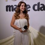 Belén Soto Instagram - Hoy conduciendo para @marieclaire_la celebrando la voz de mujeres power que resuenan a nivel mundial. #McLoveYourself