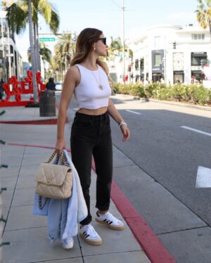Belén Soto Instagram - Días de trabajo de puras cosas lindas 🌴🎬