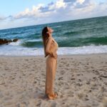 Belén Soto Instagram - 🌊💙🪐💫