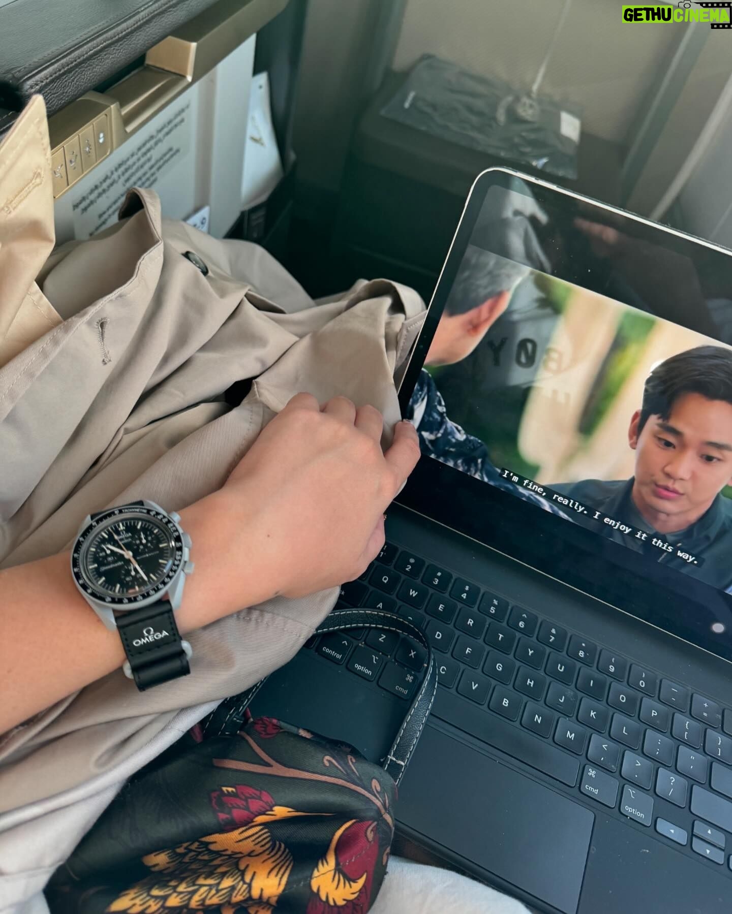 Bela Padilla Instagram - Manila-Bahrain-London ✈️ The 9 hour layover in Bahrain flew by (pun intended 😂) cause I joined their city tour…I usually like to just sleep & shower in the lounge when I have long layovers but I’m happy I listened to Norman who tried the tour two weeks ago! Bahrain is so beautiful and charming…the locals are very very friendly and I got to try the yummiest sweets and got myself a bottle of perfume in one of the night markets…now I want to go back to free dive with our tour guide, Apas, who dives for pearls before work 😊 when they took us back to the airport I still had enough time to shower and watch two episodes of QOT…I definitely recommend the city tour if your layover in Bahrain is more than 5 hours. I’m finally back home in London as I write this. Gonna miss Manila but I’m happy to spend a few weeks in my home before flying back for work very very soon! ❤️ PS: my fairy make up scissors that I’ve had for about a decade now was confiscated in naia cause I forgot to put it in my checked in luggage. 🥲 was hard to let it go 😂