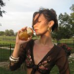 Bella Hadid Instagram – A magnet for the life you want to attract 🌀

WINDOW2SOUL🌹 TOP: jasmine // MIDDLE: rose // BASE: tonka bean 

SALTED MUSE 🌊 TOP: sea salt // MIDDLE: olive tree // BASE: cedarwood

BLOOMING FIRE 🔥 TOP: bergamot // MIDDLE: monoi // BASE: patchouli  

🌀 SHAKE TO ACTIVATE