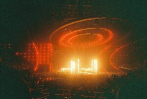 Bella Ramsey Instagram - Eurovision 2023 on film 🎞️🕺🌈