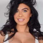 Belle Hassan Instagram – I’VE TAKEN ALL MY EXTENSIONS OUTTTT 😱😱😱😱 

Not for long though don’t worry 😅 so if you guys remember my hair before it was so so broken and damaged from years of bleaching, no heat protector and hair tools on full heat settings 🥵 
Since then I’ve been trying out new products and seeing what one’s actually work best for me! (Let me know if you want me to link them on my stories!) but as you can see my hair has now grown so much and is shinier and healthier than ever!! 

This hairstyle was so easy to do and literally took me 5 minutes, I was running late to pick my mum up from the airport 😂 so had to get the Dyson out! I’m pretty happy with how it turned out! Let me know what you think!! 
Can’t wait for new extensions though let me not lie 😂😂 

#hair #hairtutorial #dyson #dysonairwrap #dysonhair #5minutehair