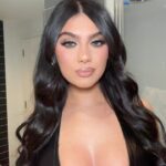 Belle Hassan Instagram – I miss my dark hairrrrr! 😭 Should I bring the dark back or keep going blonde…. Let me know what you think!