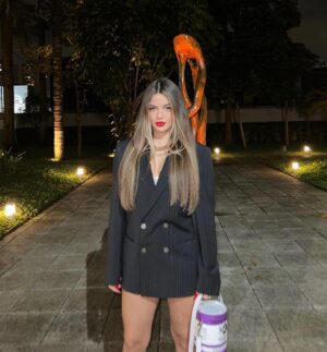 Belle Longwell Instagram - São Paulo - sábado 21:25