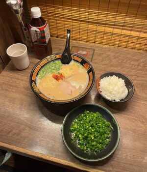 Belle Longwell Instagram - lost in japan