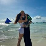 Belle Longwell Instagram - conhecendo o mundo com você 🧿