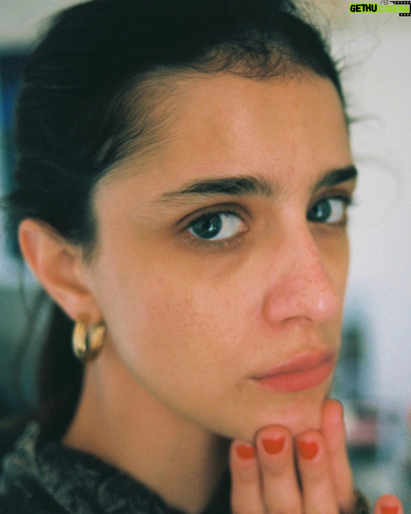 Benedetta Porcaroli Instagram - La beauty routine è la rivoluzione