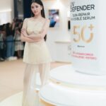 Benyapa Jeenprasom Instagram - ท้าแดดได้มั่นใจ ไร้ริ้วรอยและจุดด่าง้ำ ต้องขวดนี้ไงคะเคล็ดลับ L’Oreal Paris UV Defender Sun Repair Invisible Serum กันแดดเนื้อสัมผัสบางเบา ซึมไว ช่วยฟื้นบำรุงและปกป้อง 99%* ของสัญญาณผิวเสียจากแสงแดด ปกป้องขั้นสุดด้วย SPF50 PA ฟื้นบำรุงผิวเสีย ทั้งจุดด่างดำ ริ้วรอย ผิวหมองคล้ำจากแสงแดดด้วยไฮยา และ เปปไทด์ ตามไปท้าแดดด้วยกันค่ะ #LOrealParisTH #UVDefender #เซรั่มกันแดดตัวจริง