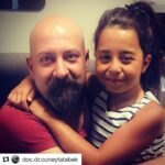 Beren Gökyıldız Instagram - Kardeşim Durunun sağlığına kavuşmasına vesile olan Doktor Cüneyt amcama çok çok teşekkür ederim💕 @doc.dr.cuneytatabek 💕🙏