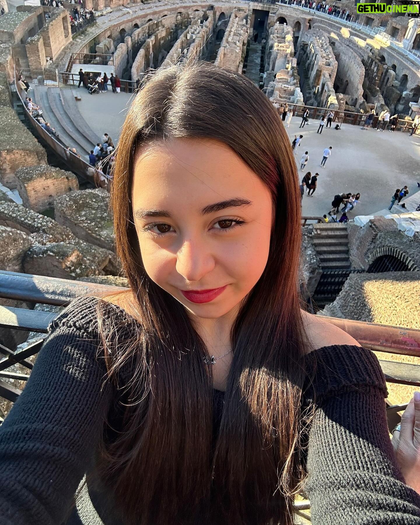 Beren Gökyıldız - 173.3K Likes -