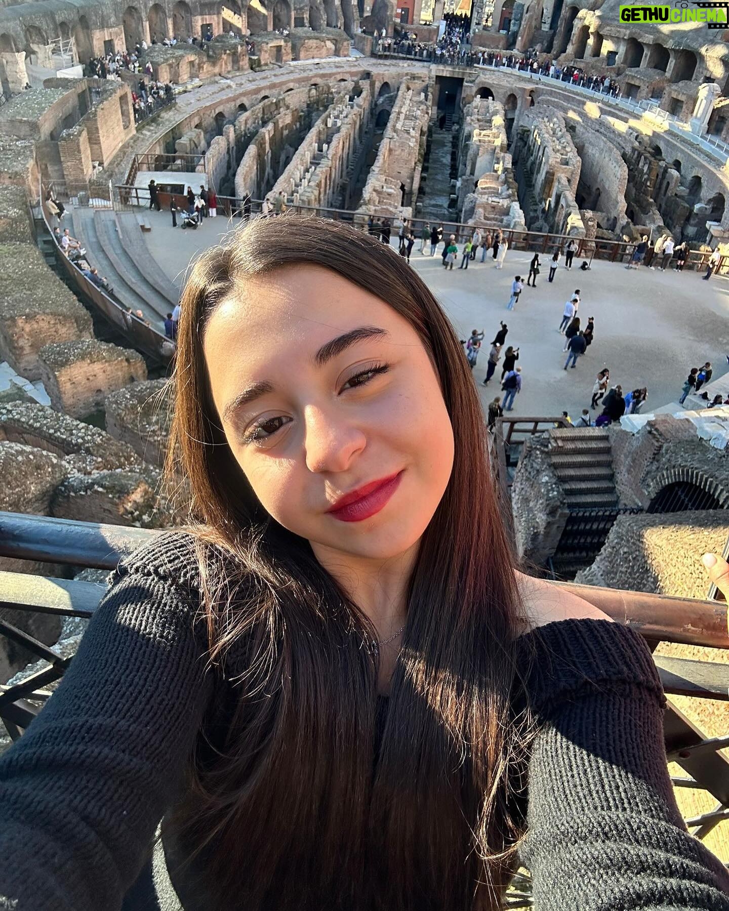 Beren Gökyıldız - 173.3K Likes -
