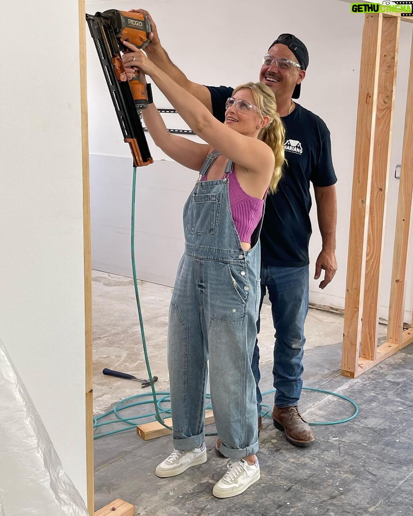 Beth Behrs Instagram - I can't believe they gave me power tools.... #Repost @bostonrobmariano ・・・ Someone had a little fun working with Power Tools yesterday on the set of Secret Celebrity Ronovation! Season 3 coming This Summer on @cbstv @jumaent_tv @bethbehrs