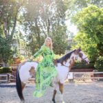 Beth Behrs Instagram - My greatest healer. My greatest teacher. #equinetherapy #rescuehorse 📸: @white.star.ranch @josephcassell1 @hairbyaviva @andremakeup