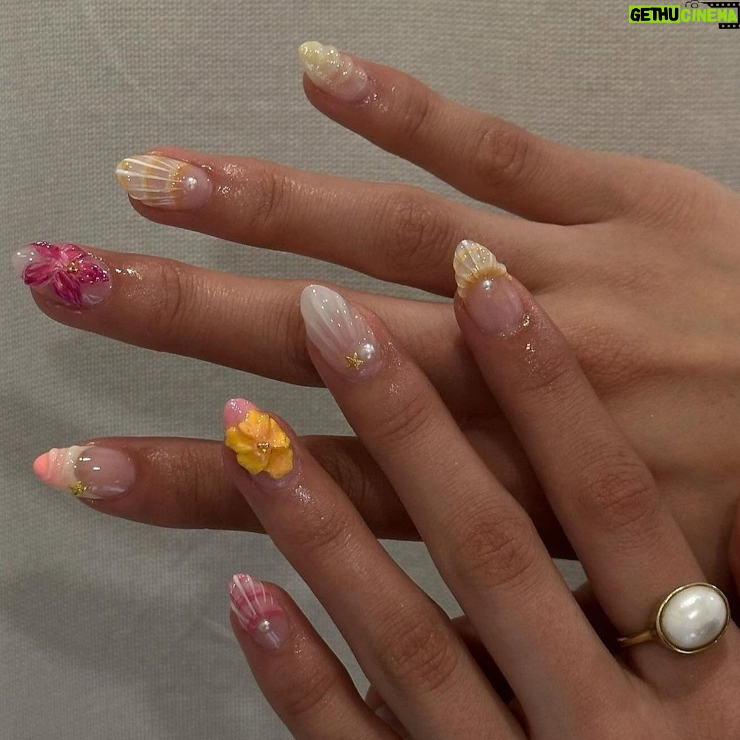 Betsey Johnson Instagram - The category is: Ocean-inspired manis. 🧜♀️💅 cc: @gelxbygrace