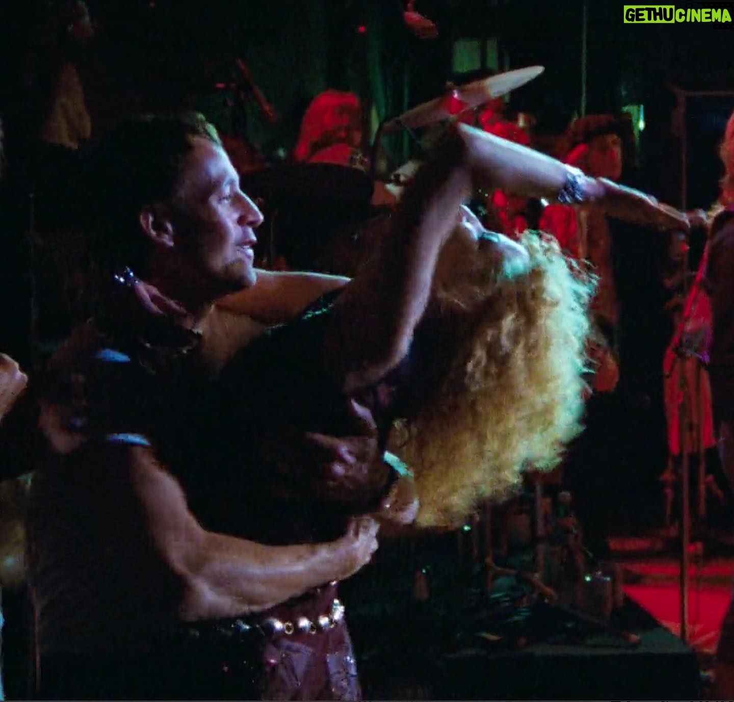 Bette Midler Instagram - The brilliant Freddie Forrest is in need of some TLC. Please share the details for his care at this link: gofundme.com/f/rr678-caregi…, (organized by Helen Sanders) make a donation of any size and leave a message to honor this extraordinary actor. Thank you from all of us.