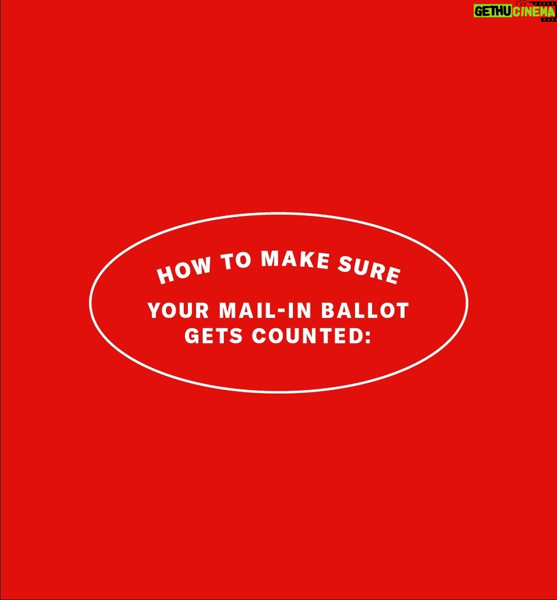 Bette Midler Instagram - Michiganders! Today is the last day to register online to vote and make your voices heard! Wherever you fall on the hand (if you’re a Michigander you know 🖐), swipe right for tips and tricks on voting, or visit iwillvote.com to register and learn more.