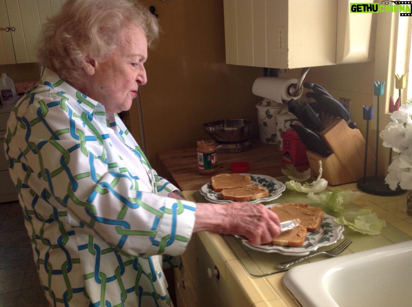 Betty White - 63.7K Likes - “Treat Yourself Tuesday” is back!!! Here’s Betty “treating” me to one of her mom’s specialties- a peanut butter and bologna sandwich with lettuce on toasted white bread. Betty LOVED making these. They brought back happy childhood memories. Don’t knock it til you’ve tried it 😬😀
