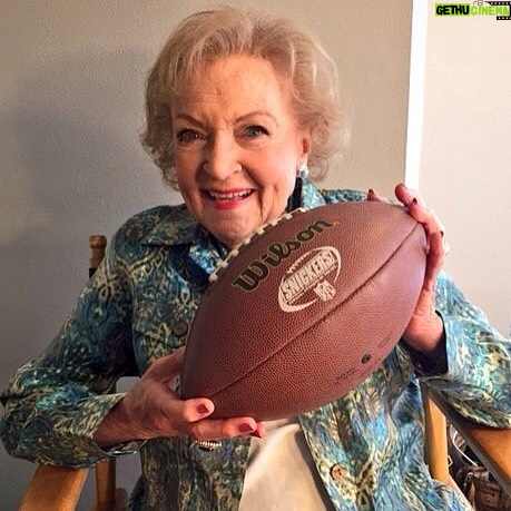 Betty White - 65.3K Likes - Ever seen a 95 year old lady catch a football going 60 mph? Watch me on SNICKERSLive.com in a few minutes! #SB51 #sponsored