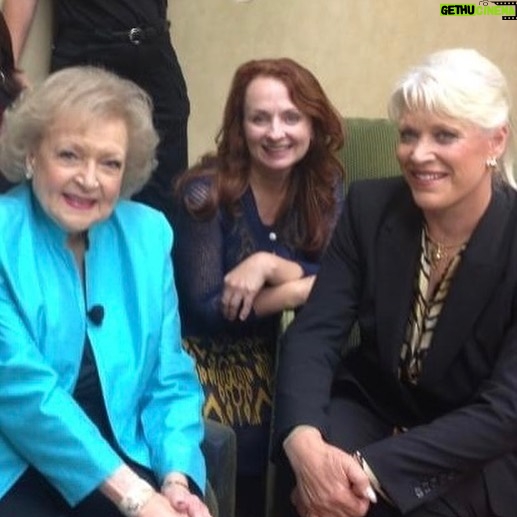 Betty White Instagram - Exciting memory from 2013: Betty and Joan Embry. Betty is about to receive the Conservation Medal of Honor from the San Diego Zoo Association!