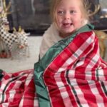 Beverley Mitchell Instagram – Wishing you a very Merry Christmas and Happy Holiday! And wanted to share that one of my favorite brands is offering you 60% off these amazing blankets! @minkycouture is the ultimate gift! Code only last for 24 hours! #BEVERLEY60 #gifts #blankets #cozy link in bio!