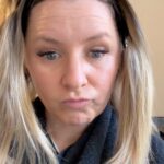 Beverley Mitchell Instagram – Sometimes you just need a refresh! Thank you @alekseybishop for always taking care of me! Now I am ready for #90sCon see you in #hartford @thats4ent #hairrefreshed #blonde