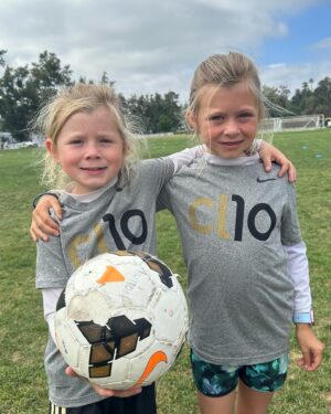 Beverley Mitchell Instagram - Pretty grateful the fam got to finally meet @carlilloyd I have been so grateful for her friendship and it was pretty fun that they also got to experience one of her clinics and listen to her inspiring words! Carli is inspiring for so many reasons, not just because of what she accomplished but how she puts in the work, she pushes herself, and she is genuine and kind! She is not just a great #soccerplayer but an exceptional human that I have leaned on and will forever be grateful for her advice and love! #GOAT #uswnt #cl10 #carlilloyd