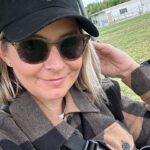 Beverley Mitchell Instagram – Feeling those #soccermom vibes and fully embracing my #shacket from @woolxwool #bringonfall #fallvibes just need my #pumpkinspicelatte did I nail the look?