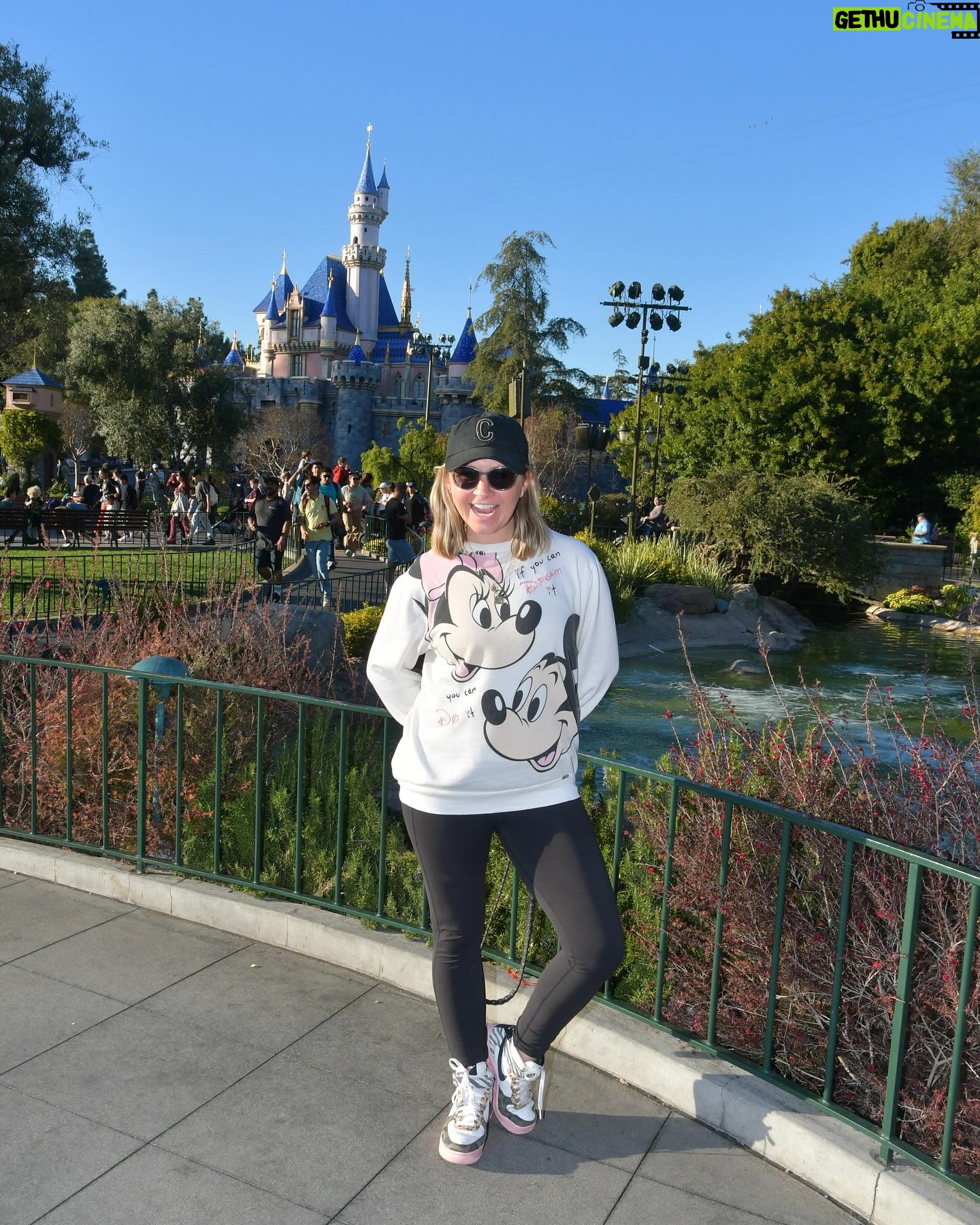 Beverley Mitchell Instagram - So I reached out to my friends @istolemyboyfriendsshirt to create something special for our @disneyland trip and boy did they deliver!! To celebrate @huttshuddle birthday we went to the #happiestplaceonearth. So I told @istolemyboyfriendsshirt to surprise me and what they didn’t know is Hutton did a big report on #waltdisney last year (because he is obsessed with all things #disney) and his quote was “If you Dream it, you Can do it!” So not only was this so cute but there is so much meaning and memories! Leave it to @istolemyboyfriendsshirt to create such a special piece that I will cherish forever and always! #vintage #embroidery #disneyland #mickeyamdminnie Would you wear something like this???