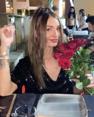Beverly Bello Instagram - vacation with my love in Dubai 🥀❤️#loveyou #dubai🇦🇪 #palazzoversacedubai @dubaievasion ❤️ @noah_kaa_off ❤️