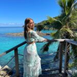 Beverly Bello Instagram – Il y a 1 an nous étions sur cette magnifique île 🏝 un voyage qui sera gravé en nous les Seychelles 🇸🇨