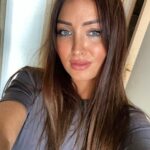 Beverly Bello Instagram – NOUS SOMMES FINALISTE LA TEAM ROUGE ♥️💋 

Je vous donne rendez vous lundi à partir de 19h50 sur @w9officiel pour la dernière ligne droite LA GRANDE FINALE ♥️ Je suis si fier de mon binôme et de moi , nous sommes en finale 😳 on lâche pas , jusqu’au bout 🙀

#lesapprentisaventuriers #w9 #finaliste
