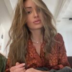 Beverly Bello Instagram – Bonsoir vous ❤️